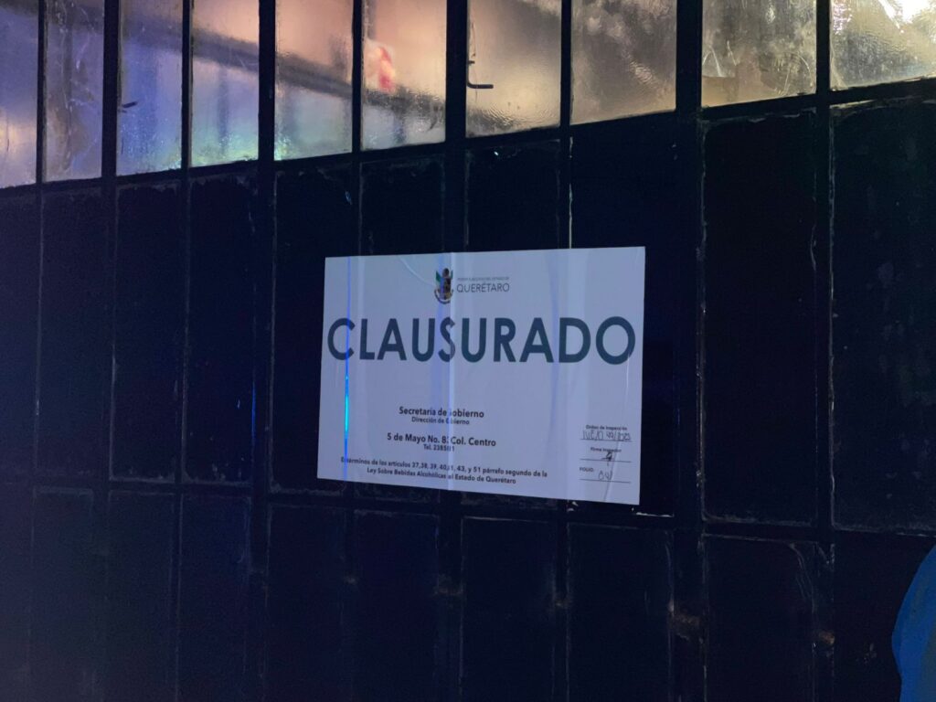 clausurado puerta negra san juan del rio