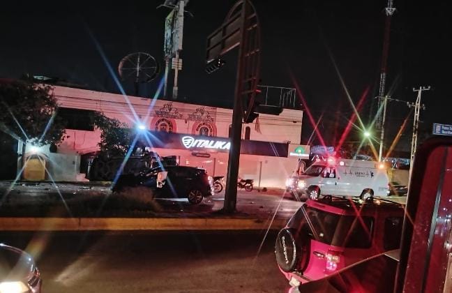 Patrulla volcó tras aparatoso accidente