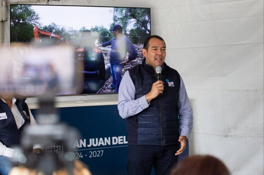 Adelanta Roberto Cabrera cambios en su gabinete