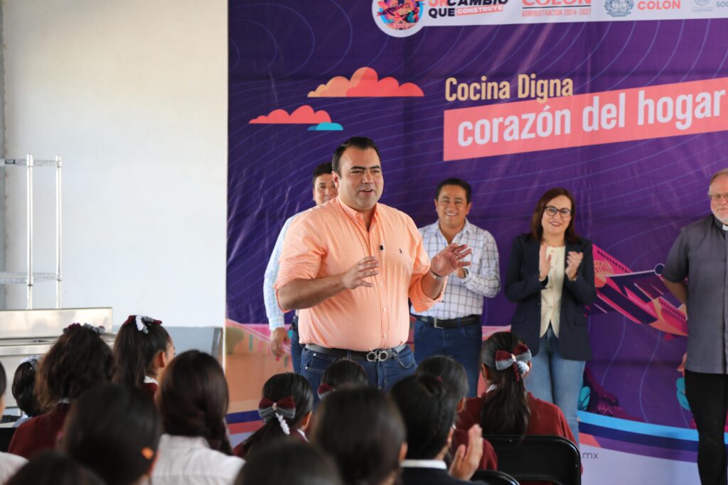 Cocina y Paneles Solares para Centros de Asistencia Social