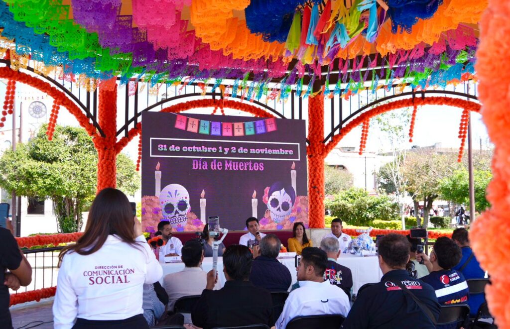 En grande el Día de Muertos en Ezequiel Montes