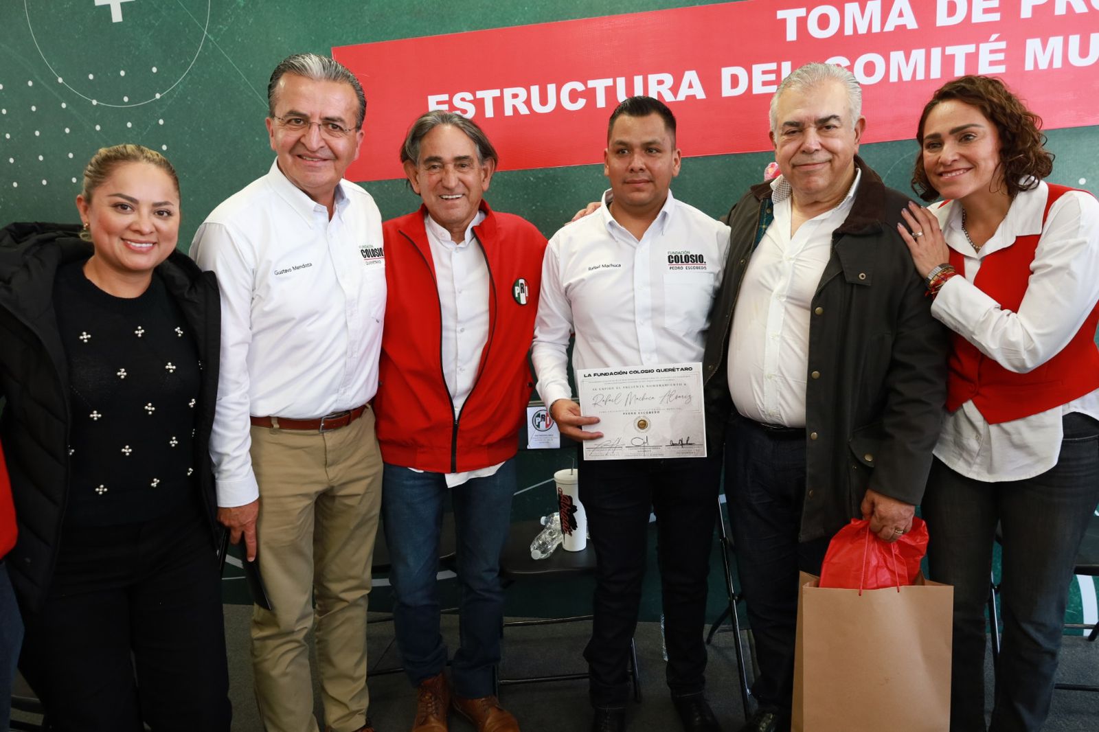 PRI RENUEVA DIRIGENCIA