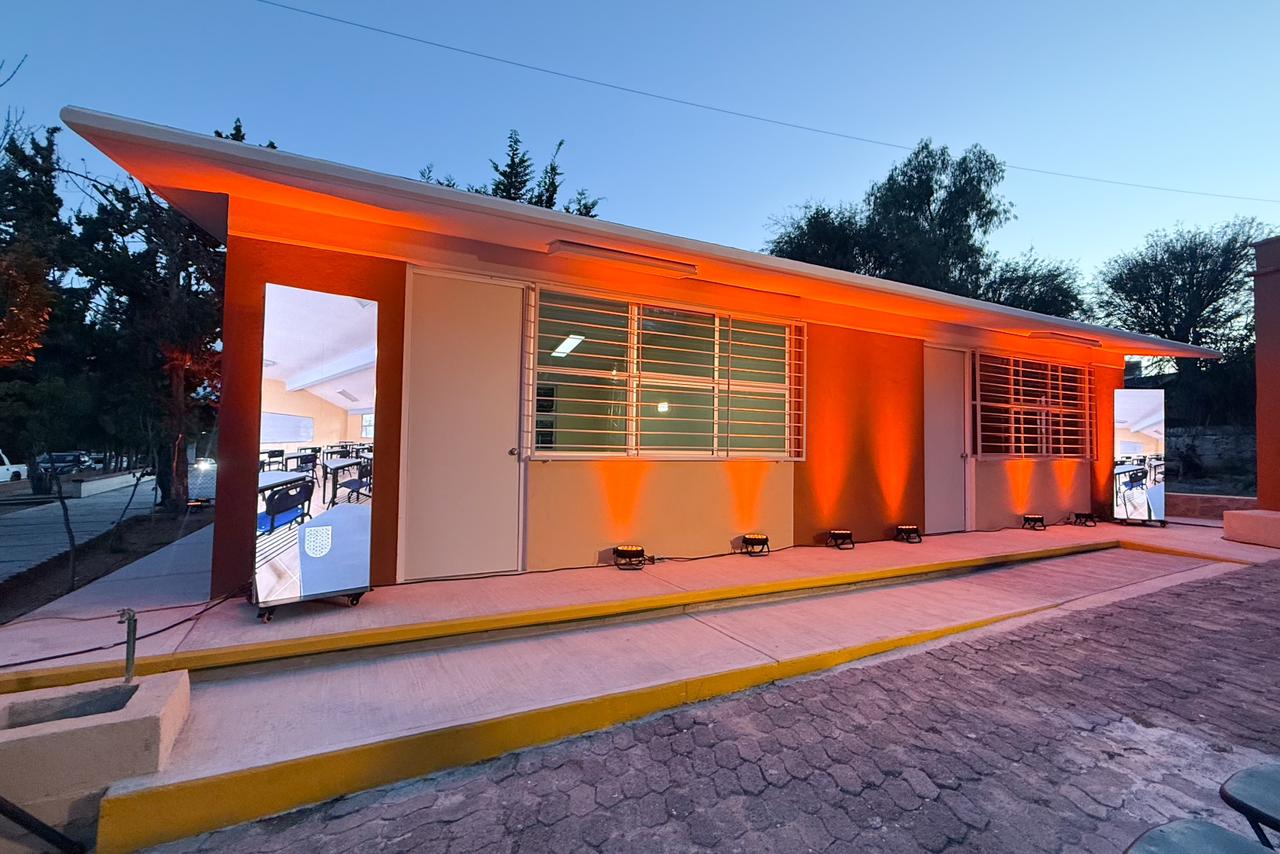 DOS AULAS PARA LA HACIENDA GRANDE