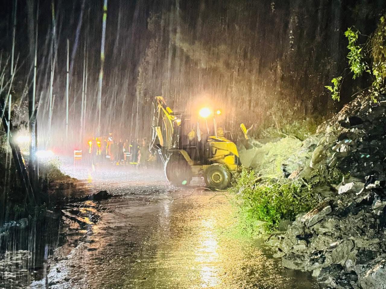 Lluvias afectan la Sierra Queretana; Gobierno Estatal atiende la contingencia