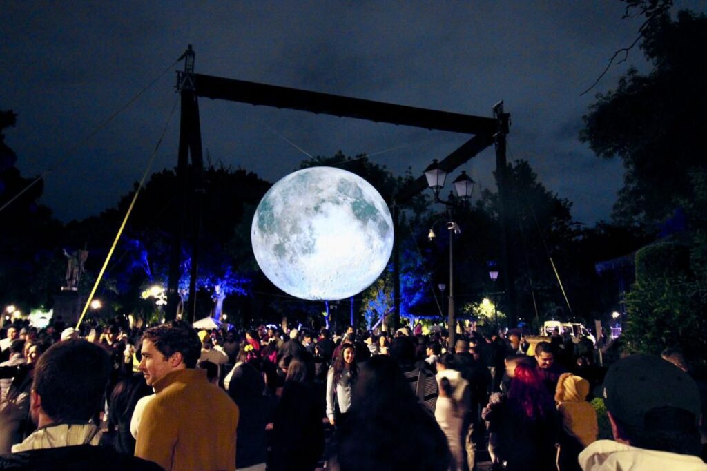 Exposición de la Luna en Querétaro genera derrama económica