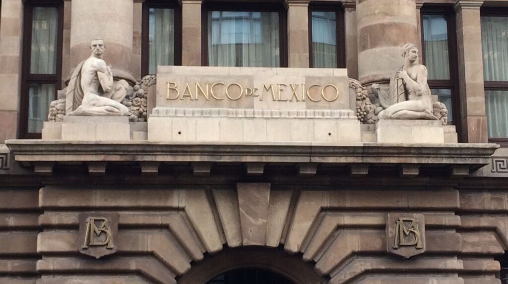 Banxico recorta la tasa de interés a 7.25% por debilidad económica