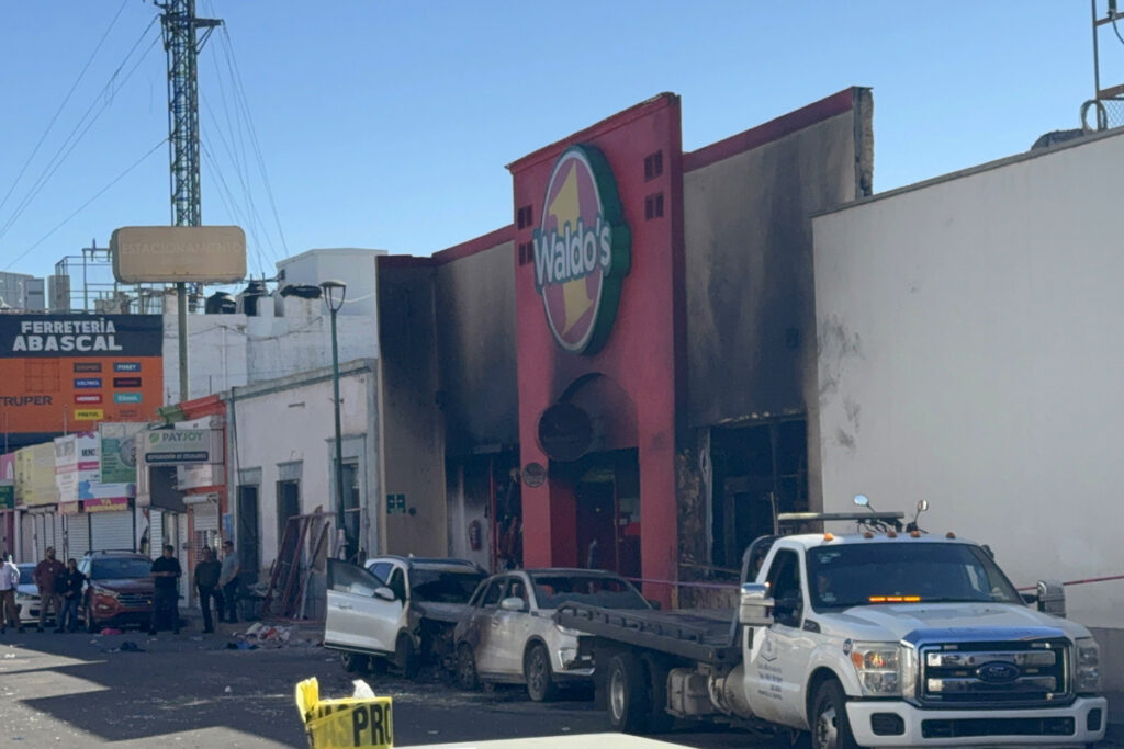 Incendio en Waldo’s de Hermosillo Deja 23 Muertos