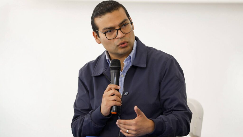 Martín Arango critica gestión de Santiago Nieto en Querétaro