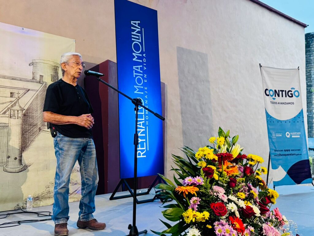 Homenaje a Reynaldo Mota Molina, impulsor de la cultura de la Sierra.