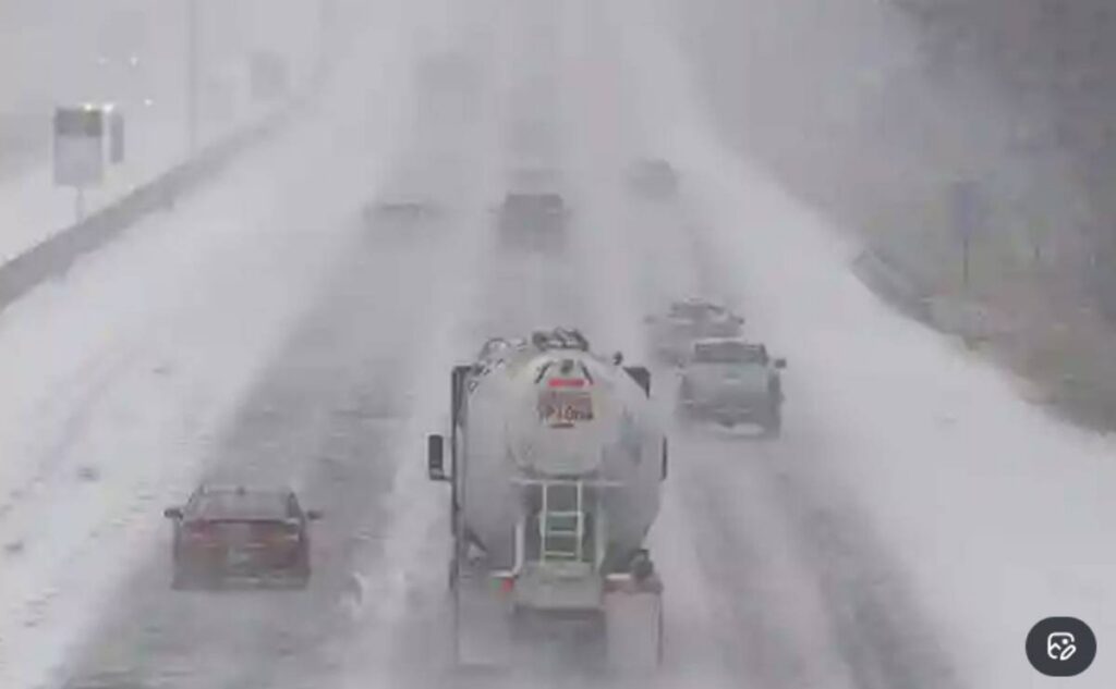 Tormenta invernal paraliza a EE. UU