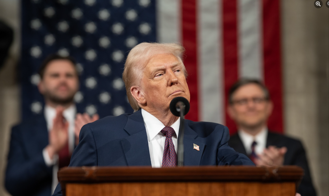 Trump descarta que operativo en Venezuela sea advertencia para México