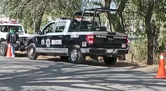 Mujer sin vida debajo de un puente en la carretera La Llave–La Estancia.