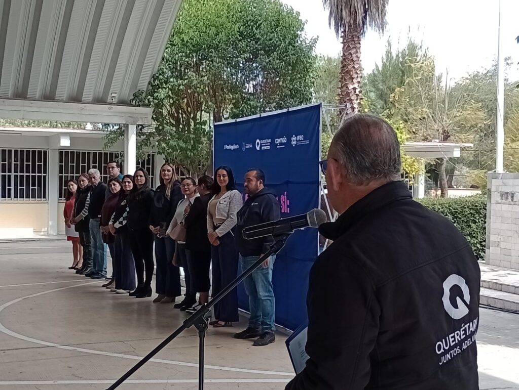 Renovación Escolar en Cadereyta