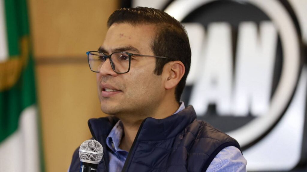 Martín Arango duda fin de obras en la 57 para 2026