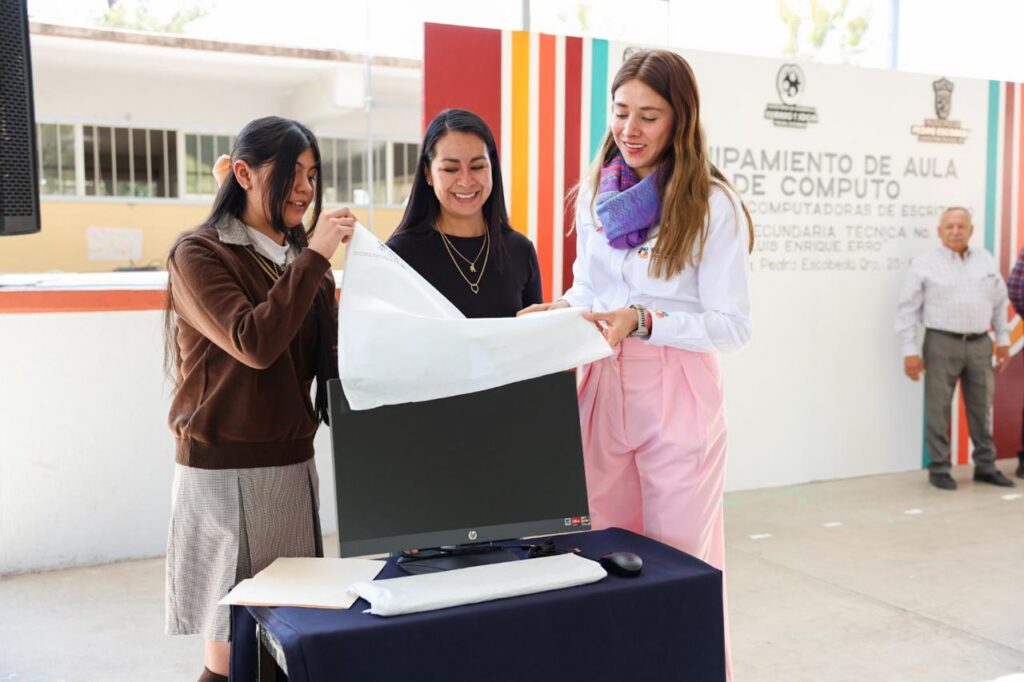 La educación prioridad en Pedro Escobedo