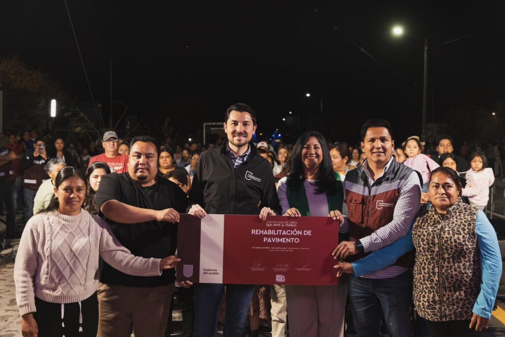 Héctor Magaña entrega camino y puente en San José la Laja