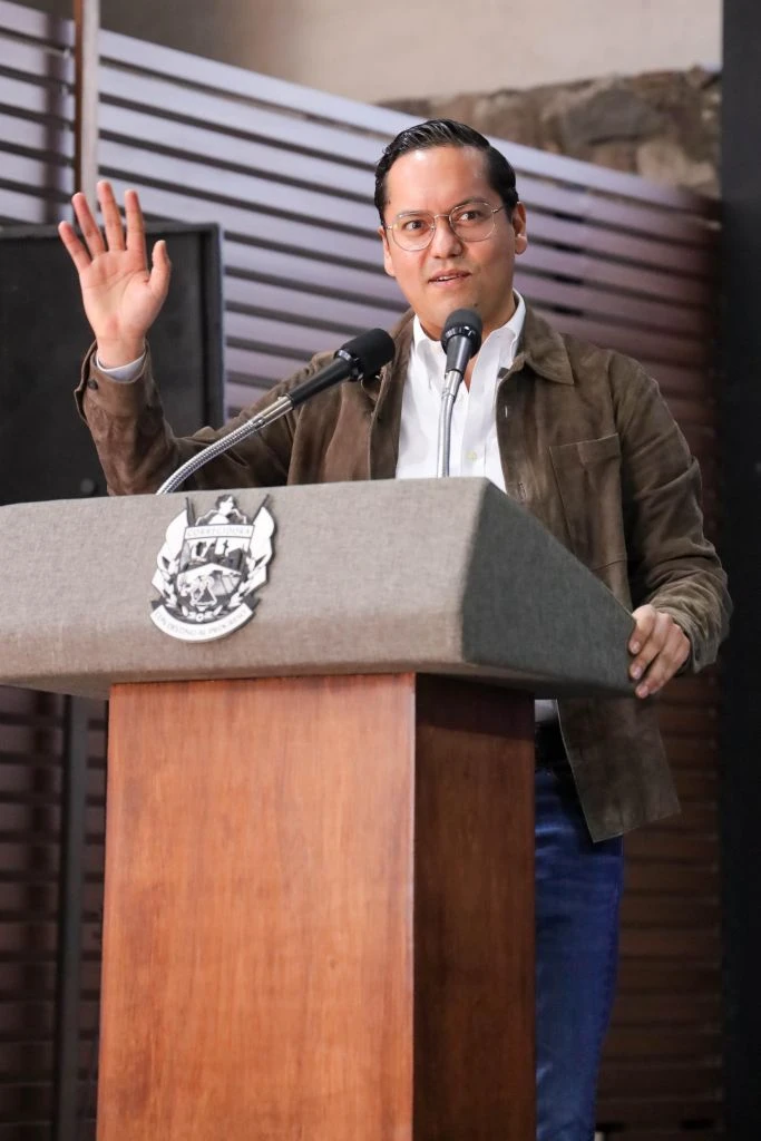 Chepe Guerrero impulsa emprendimiento en Corregidora