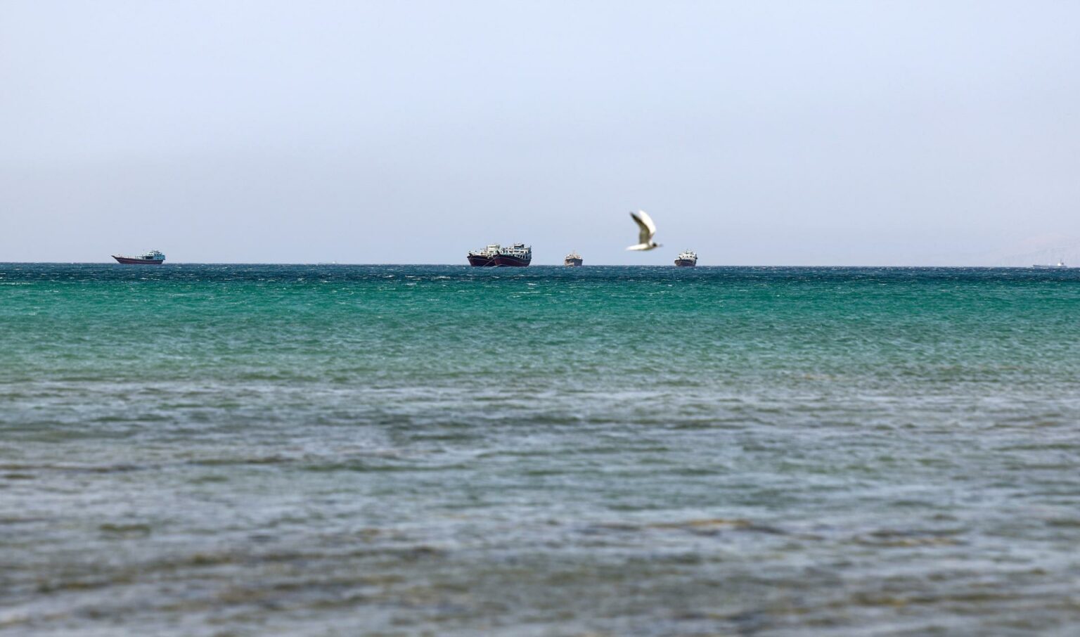 Irán amenaza con cierre total del estrecho de Ormuz ante ultimátum de EE. UU