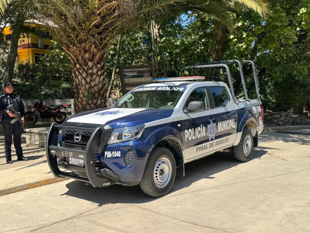 Refuerzan seguridad en Pinal de Amoles con nueva unidad