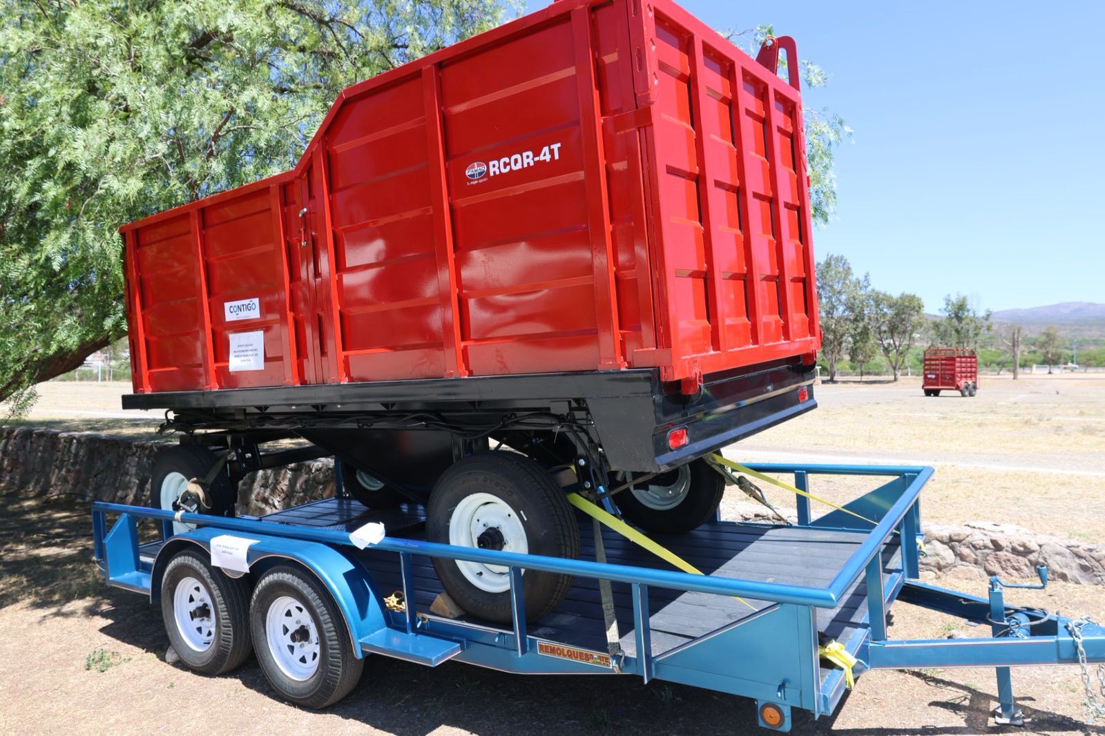 Invierten 13.7 mdp en equipo agropecuario en Colón