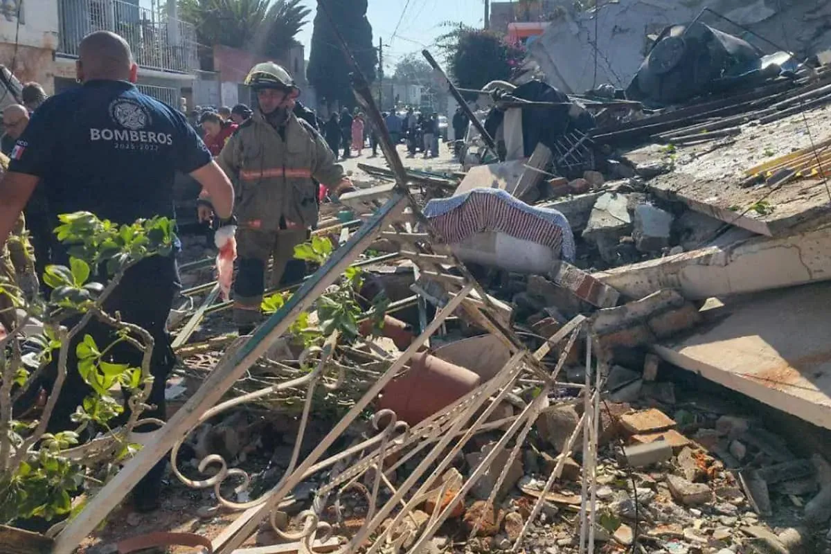 Explosión por acumulación de gas en Coacalco deja 12 lesionados