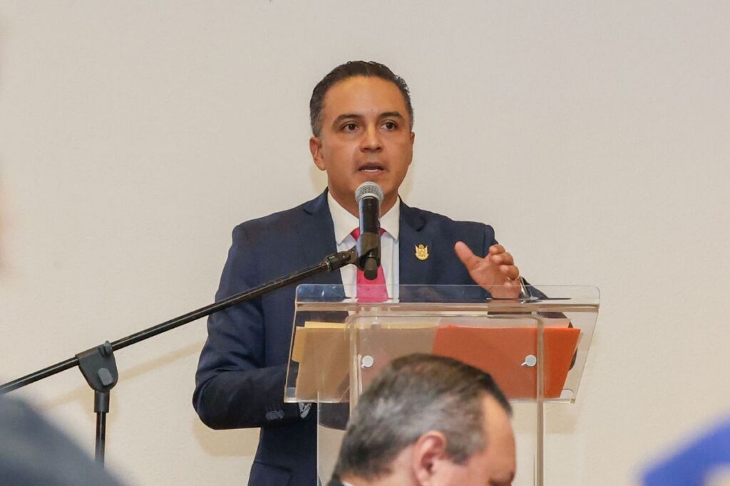 Nueve fallecidos y tres lesionados de gravedad dejó el accidente en Amealco