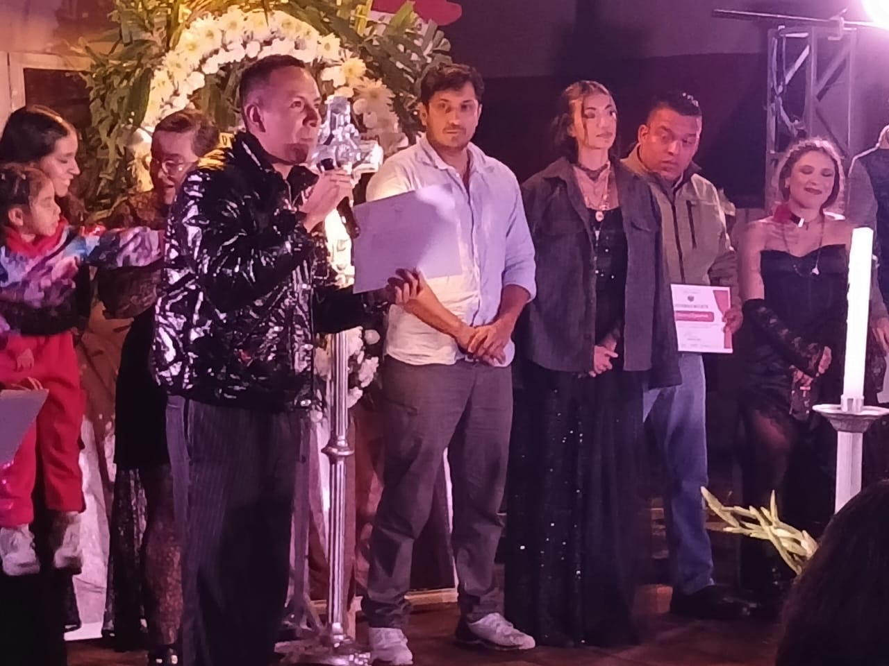 Tenoch Huerta sorprende con visita a San Juan del Río