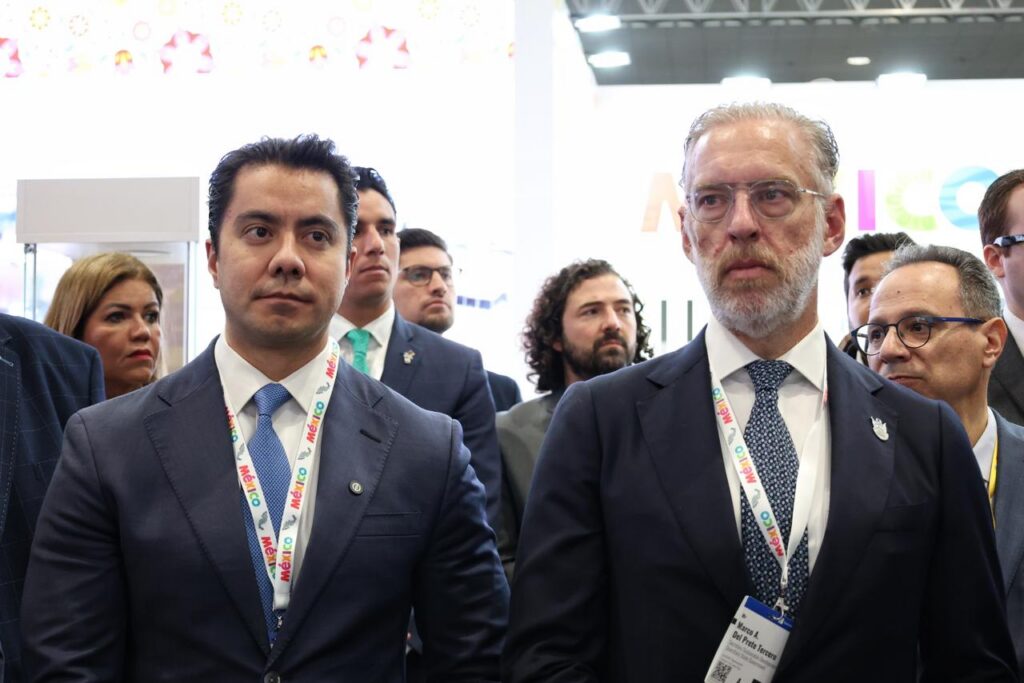 Asiste Felifer Macías a Hannover Messe en Alemania