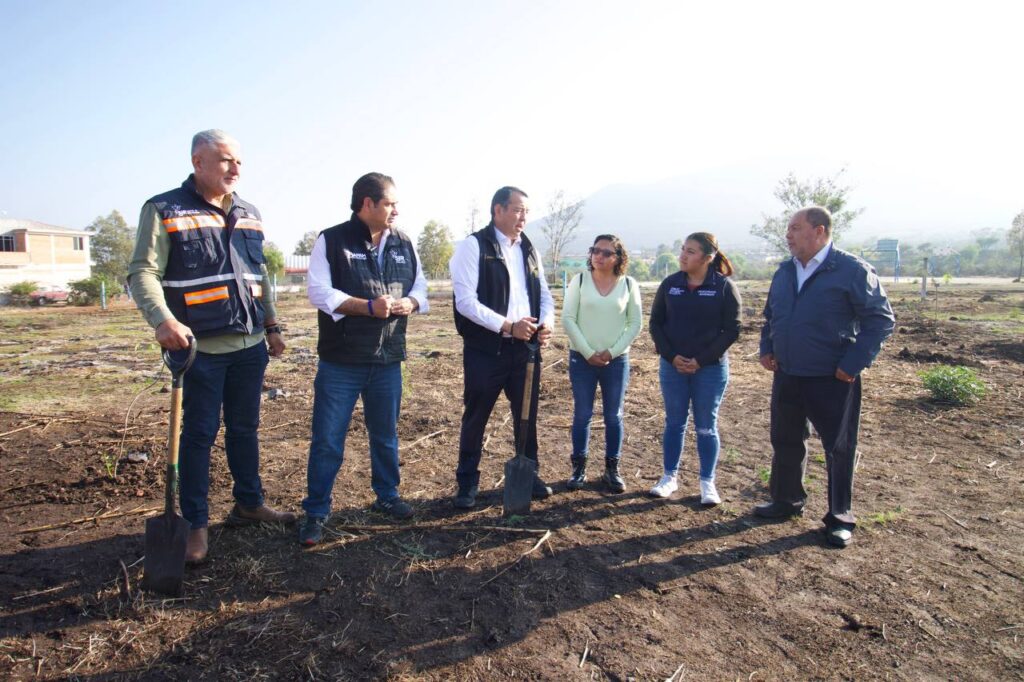 Supervisa Roberto Cabrera cumplimiento de acuerdos en Estancia de Bordos