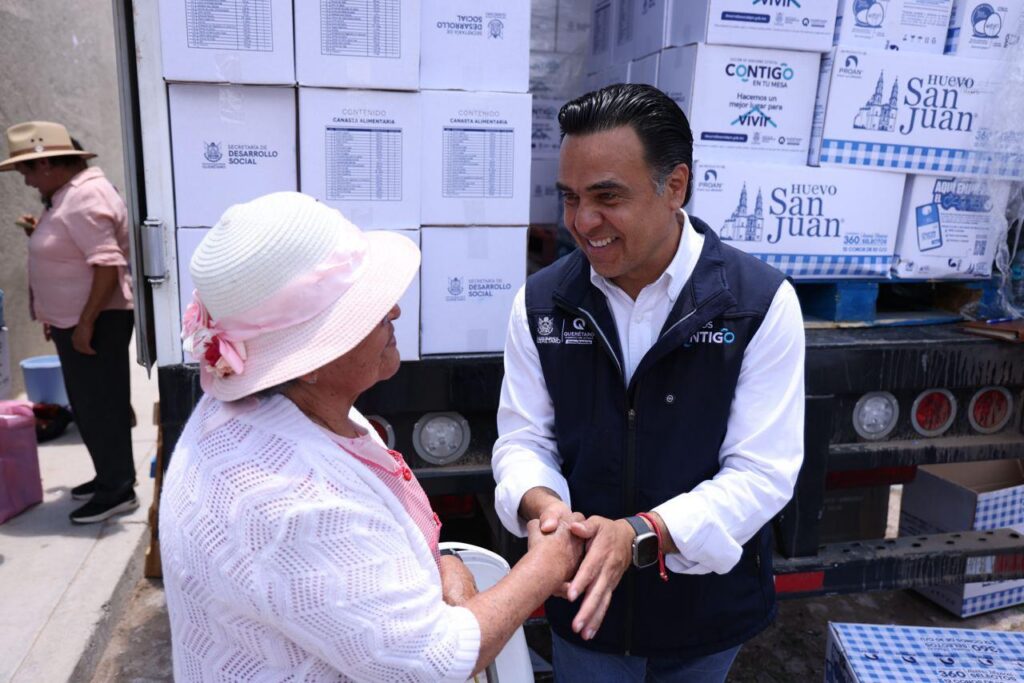 Luis Nava encabeza entrega de apoyos alimentarios y jornada de salud en Tequisquiapan