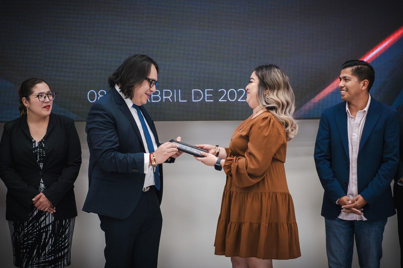 Alianza entre OXXO y la Fiscalía rinde frutos: premian a 82 agentes