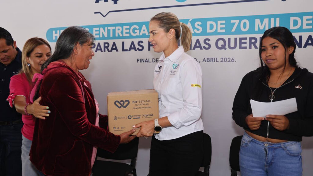 Car Herrera inicia entrega de despensas en Pinal de Amoles