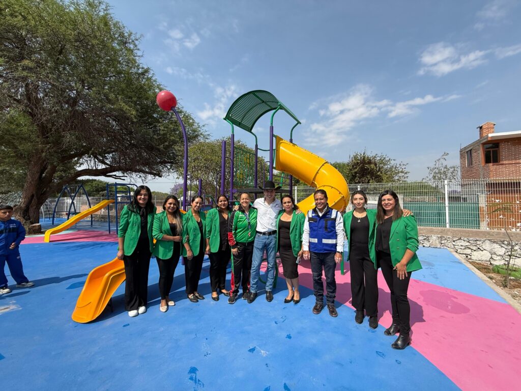 El Marqués invierte 2.2 mdp en escuelas de Palo Alto