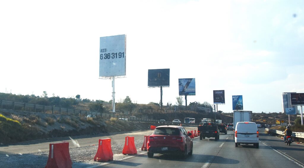 Los Espectaculares, sus costos y las Campañas