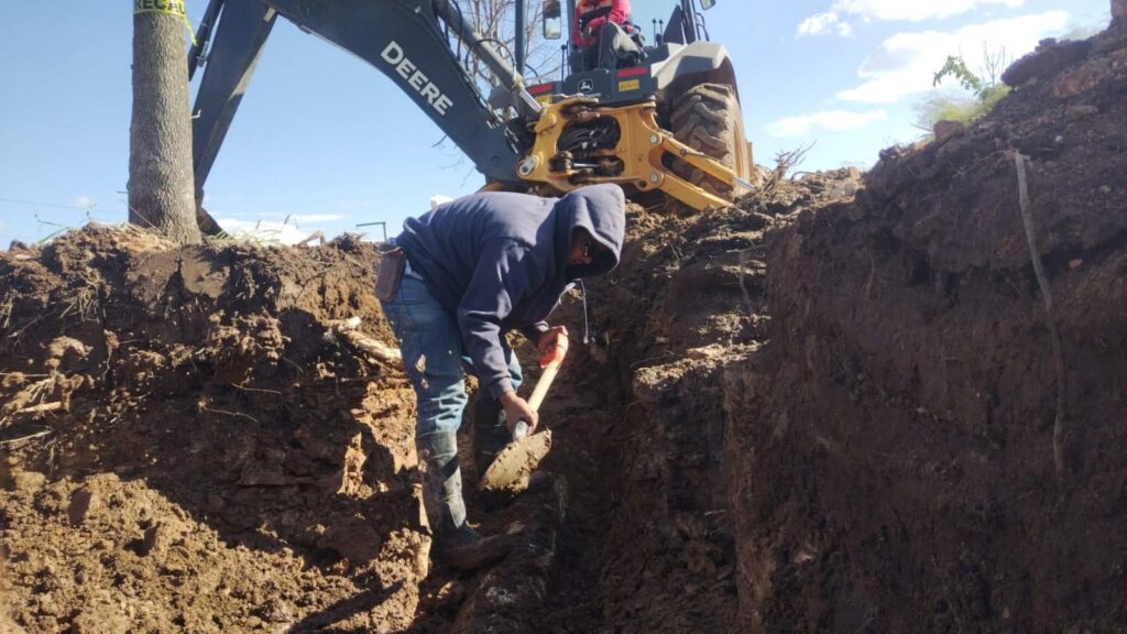 Por trabajos del tren México-Querétaro, quedarán tres colonias sin agua en SJR.