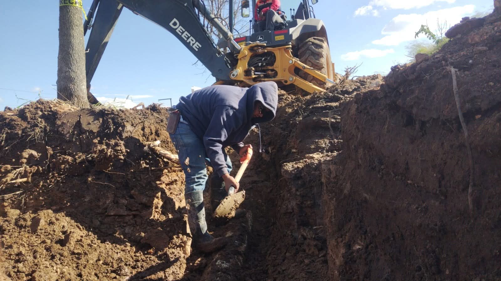 Por trabajos del tren México-Querétaro, quedarán tres colonias sin agua en SJR.