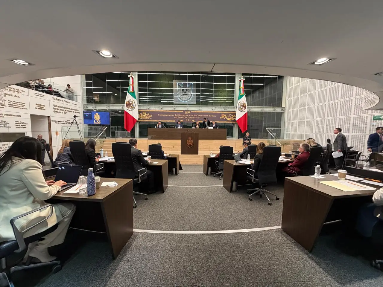 Avanza el Plan B en comisión legislativa de Querétaro