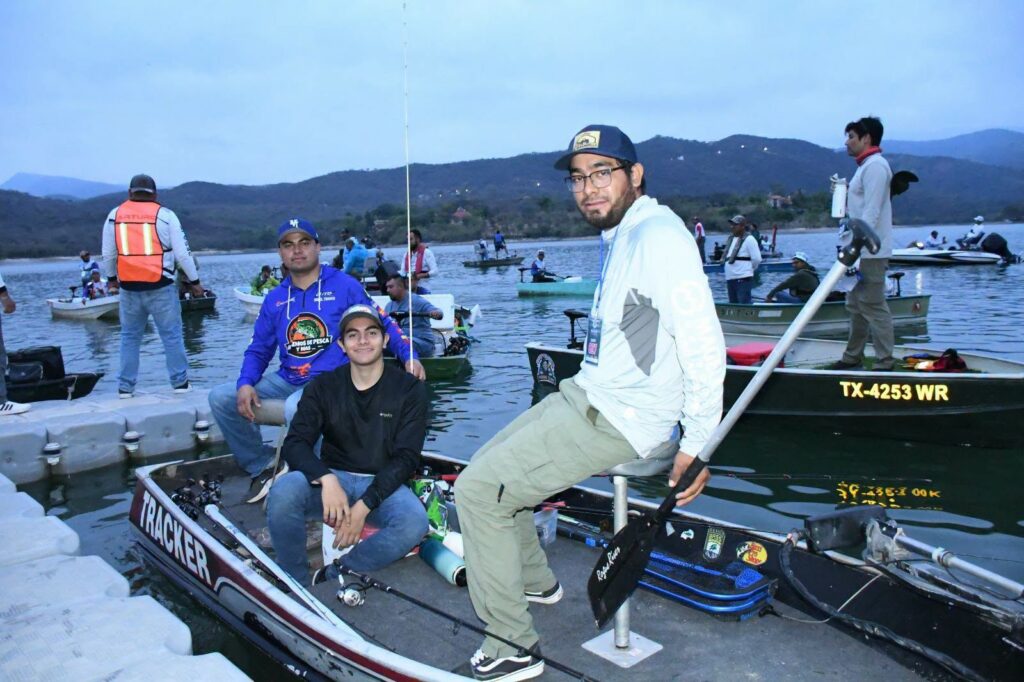 Comienza Torneo de Pesca de Lobina en Feria Jalpan 2026