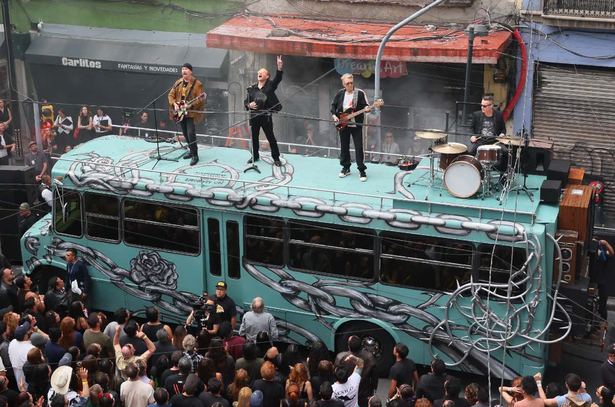 U2 cimbra la Ciudad de México con su nuevo proyecto discográfico