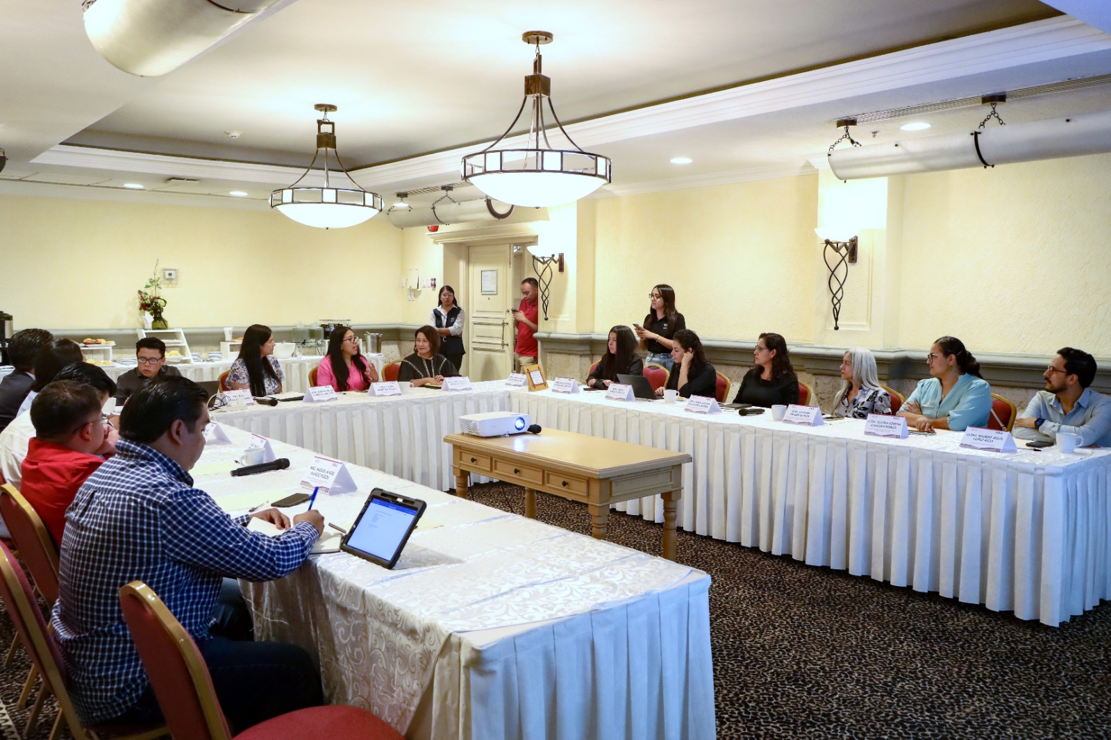 Alianza estratégica entre IEEQ e ITE para modernizar procesos electorales