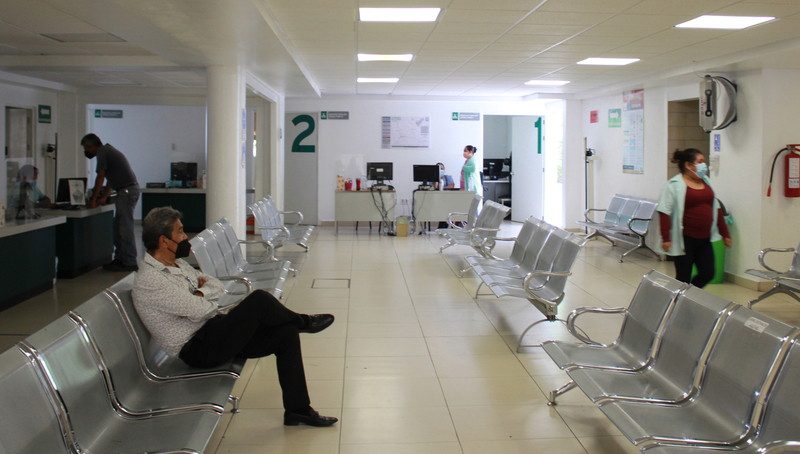 IMSS proyecta ampliar servicios médicos en San Juan del Río