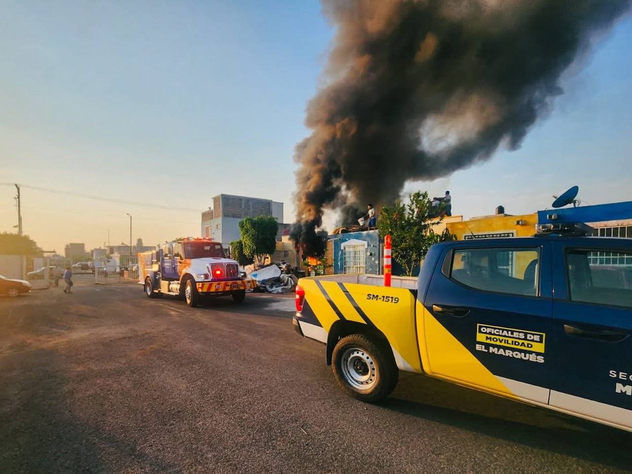 Sofocan incendio en casa de Hacienda La Cruz, El Marqués