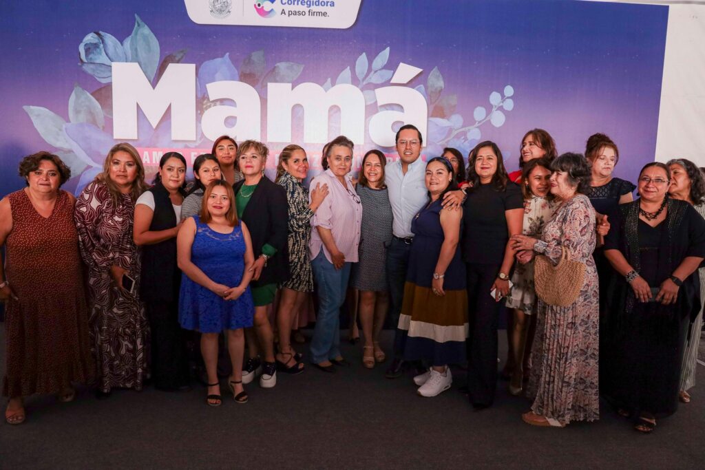 Chepe Guerrero reconoce a madres trabajadoras en Corregidora