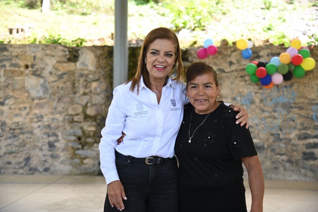 CEI supervisa obras de infraestructura en Pinal de Amoles