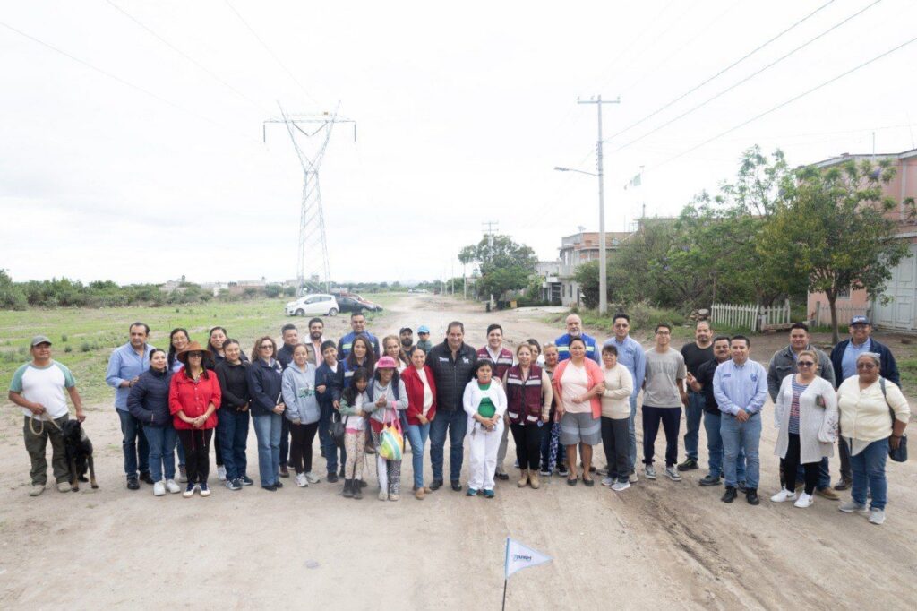 Entregan ampliación de drenaje en la colonia Jardines de Banthí