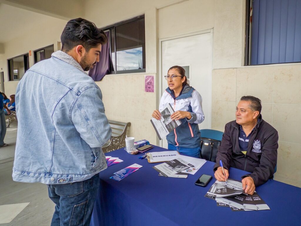Corregidora impulsa emprendimiento con Summit Empresarial