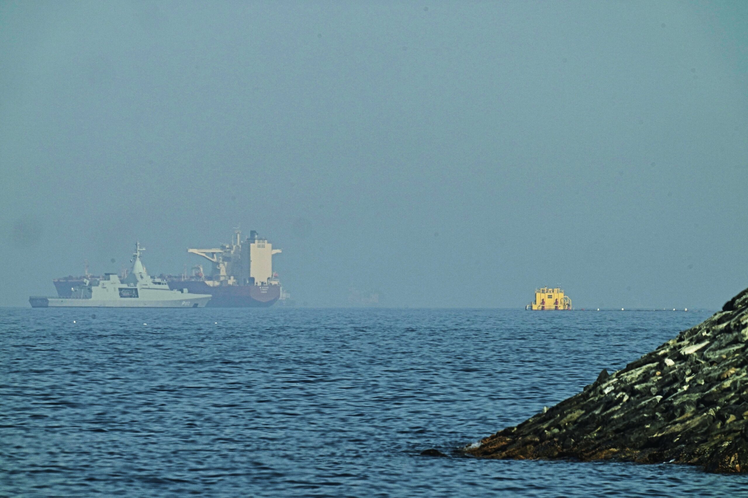 Buques petroleros dudan pasar por el Estrecho de Ormuz